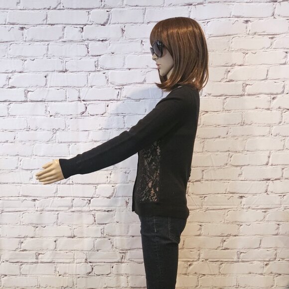 BANANA REPUBLIC black knit wool blend cardigan with front lace detailing - Picture 11 of 12